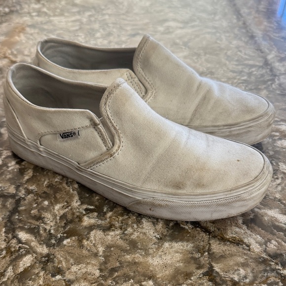 Vans Shoes - Vans Women's Cream Slip-On Sneakers / Q7